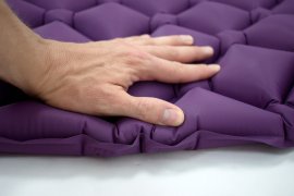 Tappeto gonfiabile per auto Zulu Timi 5cm viola