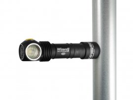 Torcia elettrica multifunzione Armytek Wizard Pro v3 Magnet USB XHP50