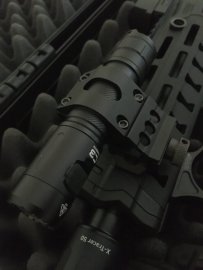 Recensione: Montážna na arma per torce Armytek AWM-06 - 1