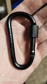 Recensione: Moschettone Black Strong - 1