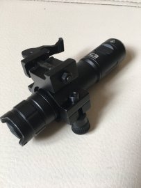 Recensione: Attacco weaver per illuminatore - 1