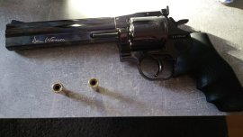 Recensione: Revolver ad aria compressa ASG Dan Wesson 715 6" Steel Grey - 2