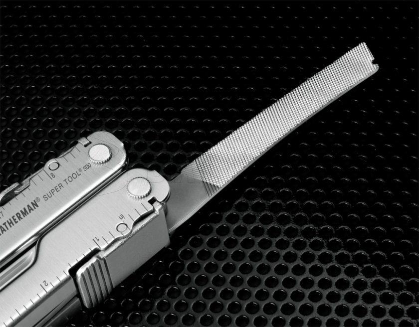 Multiutensile Leatherman Super Tool 300 nero