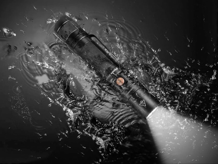 Torcia a LED Fenix UC35 V2.0