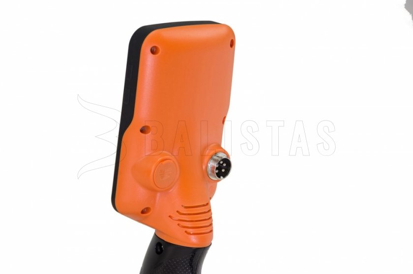 Quest Q20 metal detector