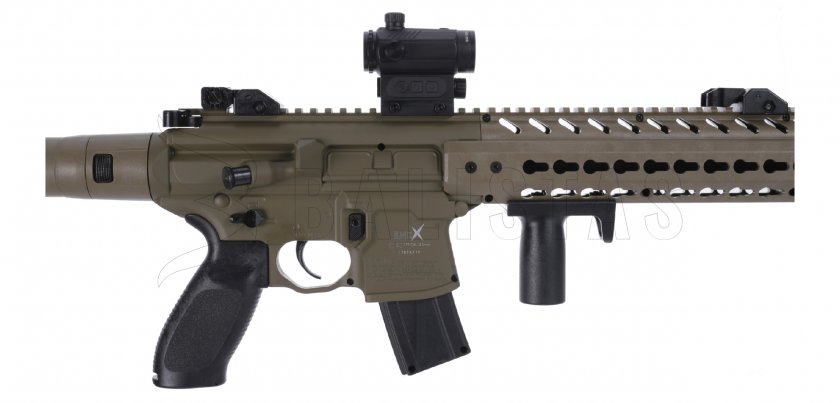 Carabina ad aria Sig Sauer MCX FDE 4,5mm con collimatore