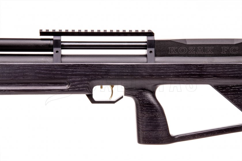 Carabina ad aria compressa Zbroia Kozak FC 5,5mm
