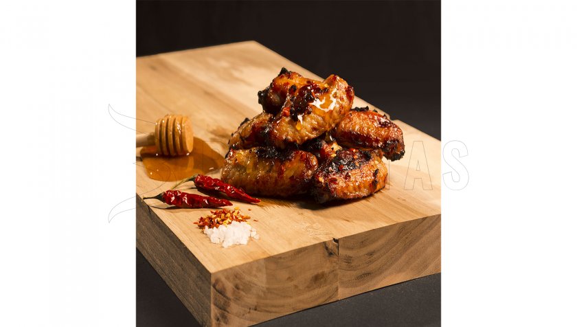 Kuřecí křídla al miele e chilli Adventure Menu
