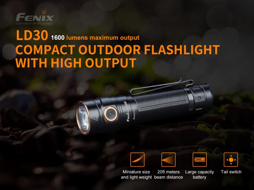 Torcia Fenix LD30 + batteria ricaricabile USB 3500 mAh