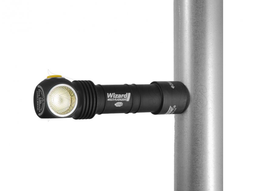 Torcia multifunzione Armytek Wizard v3 Magnet USB XP-L