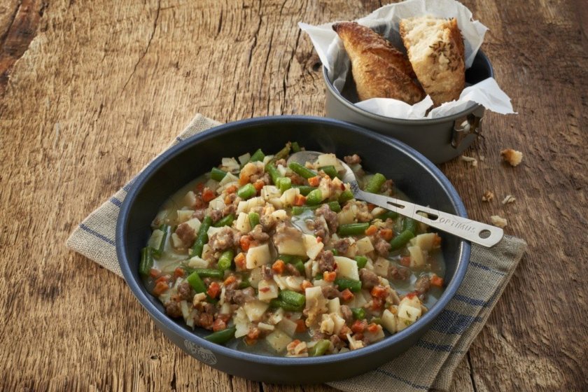 Toskánská hovězí pochoutka s bramborem a fazolemi Trek'n Eat (senza glutine)