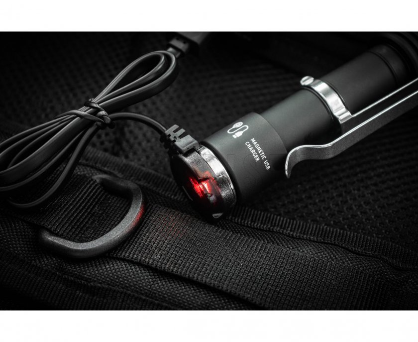Caricatore USB magnetico Armytek AMC-02