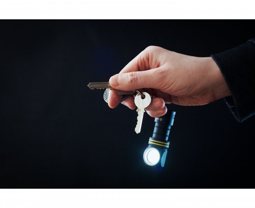 Torcia multifunzione Armytek Elf C1 v2 luce calda