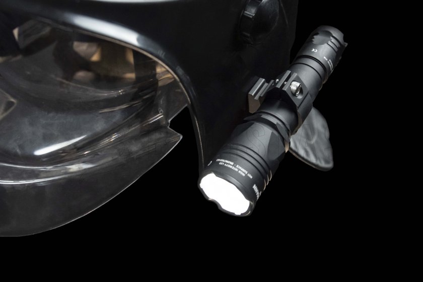 Supporto per casco per luci Armytek AHM-01
