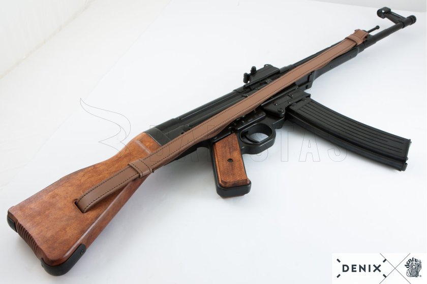 Replica Sturmgewehr 44 con cinghia, Germania 1943 13