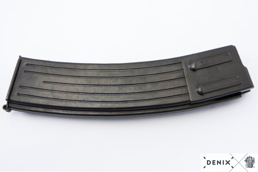 Replica Sturmgewehr 44 con cinghia, Germania 1943 15