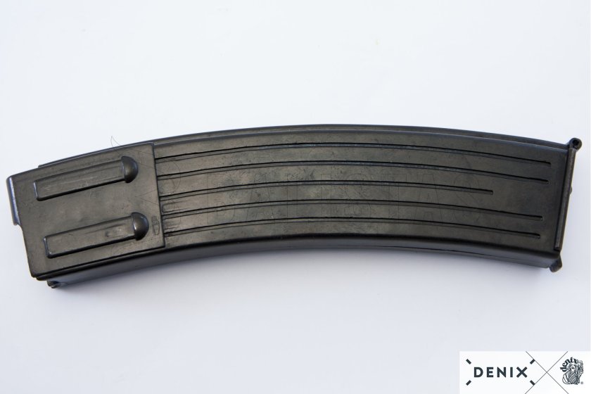 Replica Sturmgewehr 44 con cinghia, Germania 1943 16