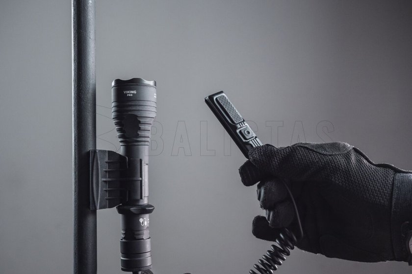 Torcia Armytek Viking PRO kit a luce calda 9